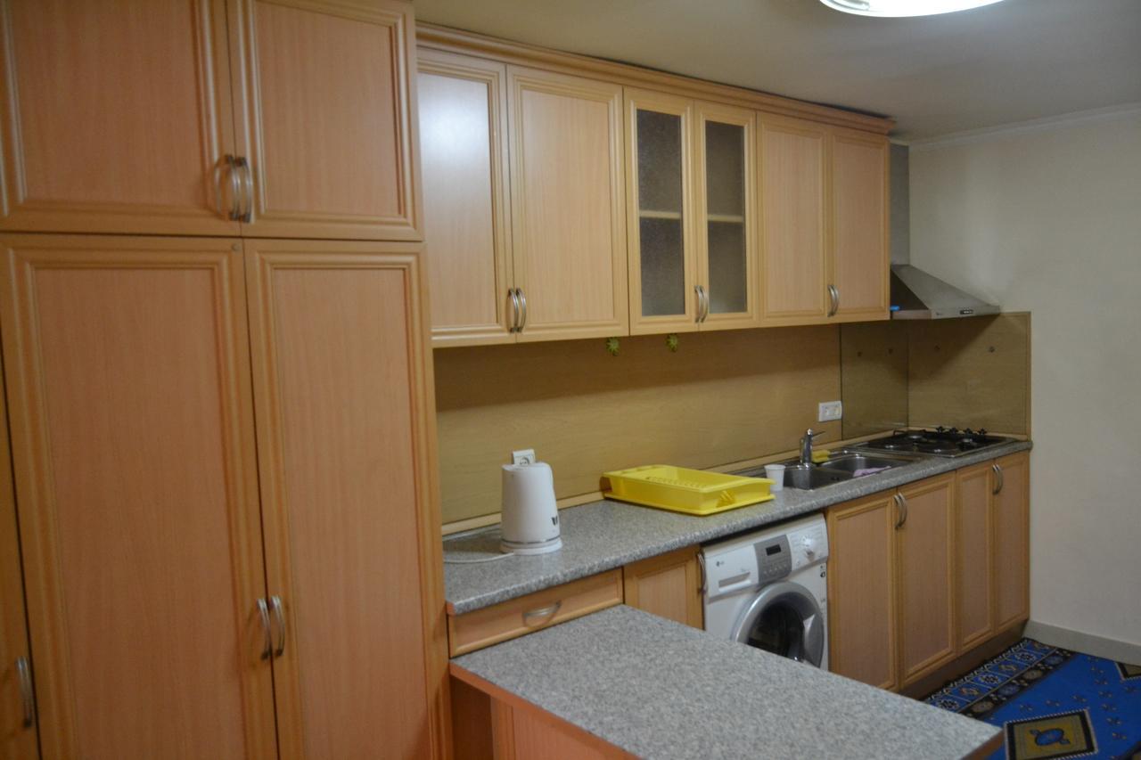 Marina Apartment เยเรวาน ภายนอก รูปภาพ
